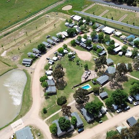 Mansfield Holiday Park Bagian luar foto